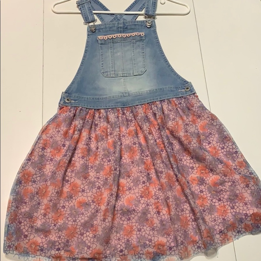 Girls casual dress with over all’s